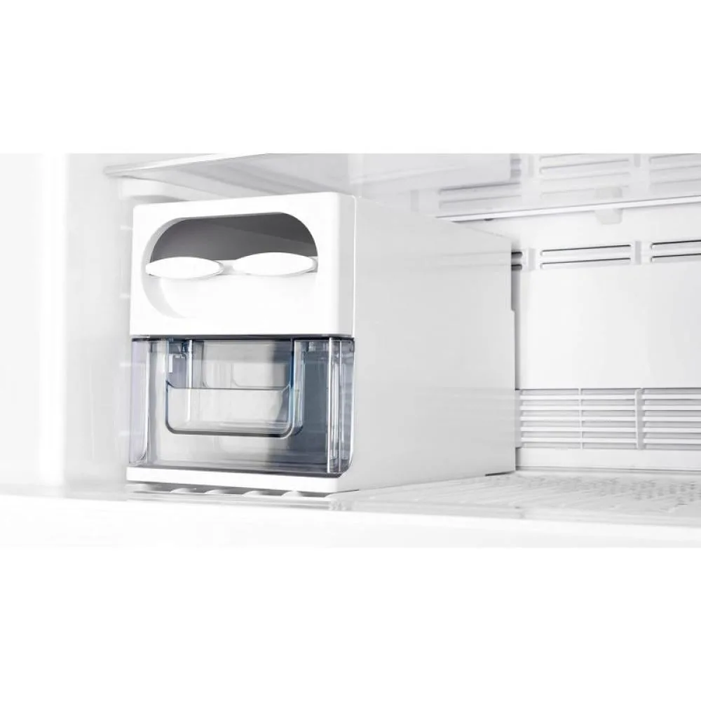 Hitachi Two-Door Refrigerator 19.4 cu ft – 550 L – Silver – R-V700PS7K-1BSL